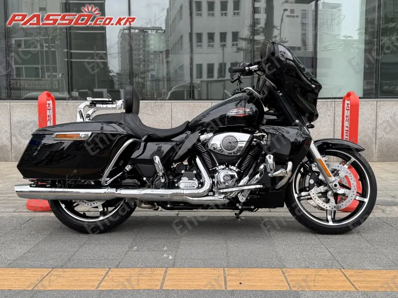 HARLEY-DAVIDSON FLHXS STREET GLIDE SPECIAL - фото 0