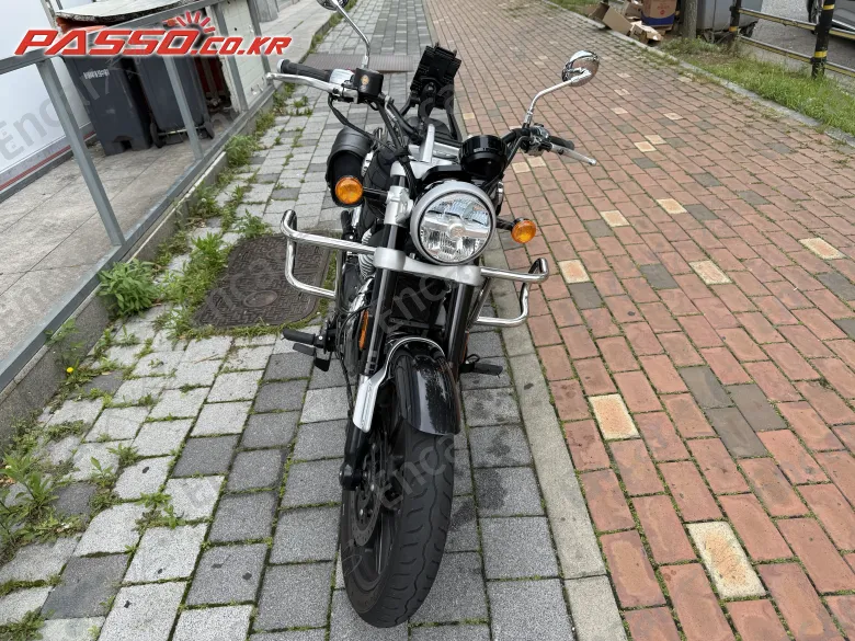 Royal Enfield Super Meteor 650 - фото 3