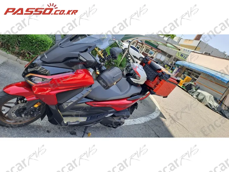 Honda Forza 350 - фото 1