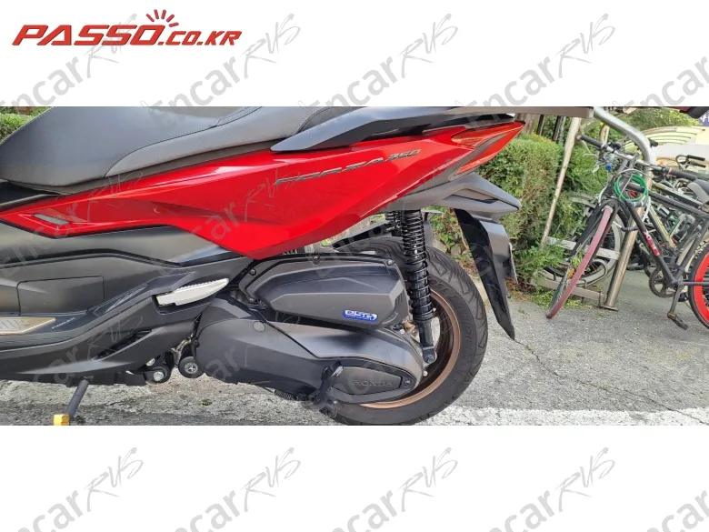 Honda Forza 350 - фото 4
