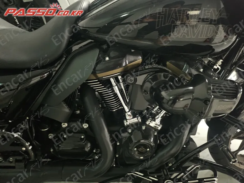 Harley-Davidson Road Glide St - фото 4