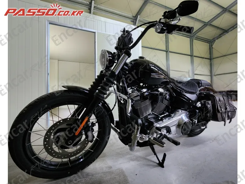 Harley-Davidson Street Bob 117 - фото 3