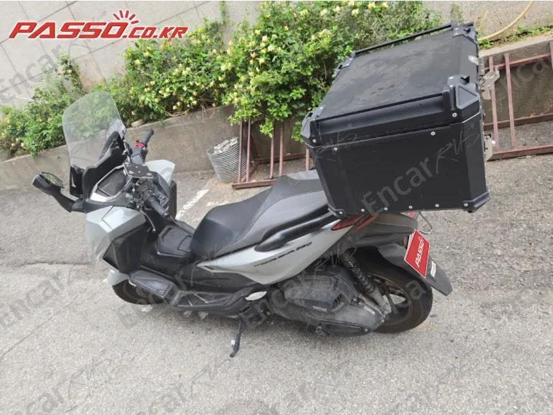 Honda Forza 350 - фото 1