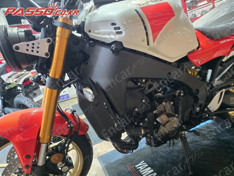 Yamaha Xsr 900 - фото 4