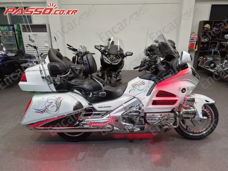 Honda Goldwing 1800 - фото 0