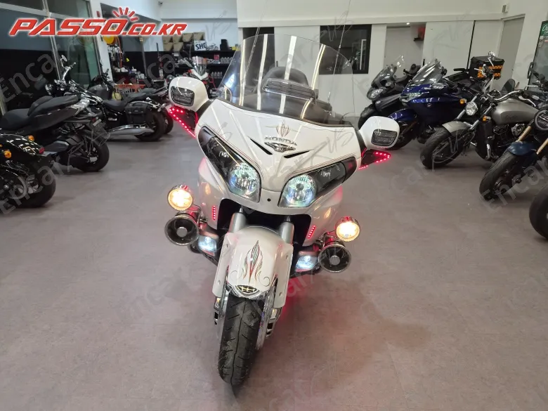 Honda Goldwing 1800 - фото 3