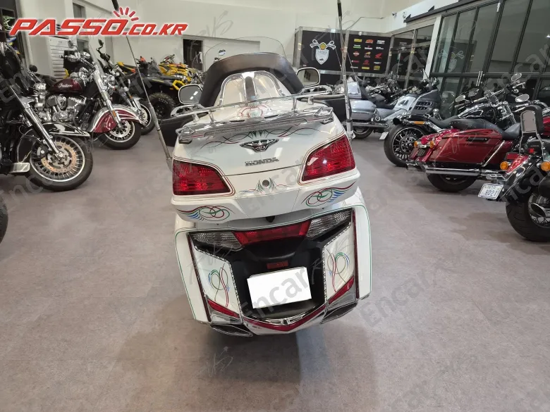 Honda Goldwing 1800 - фото 5