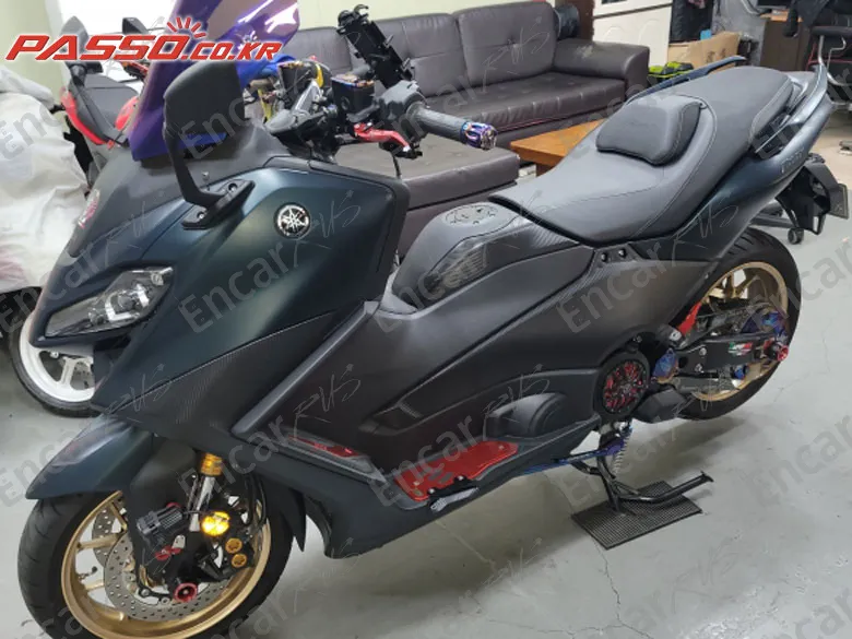 YAMAHA T MAX 560 - фото 0