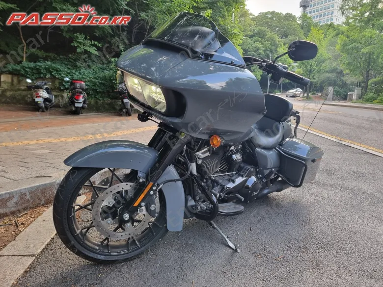 Harley-Davidson Road Glide Special - фото 1