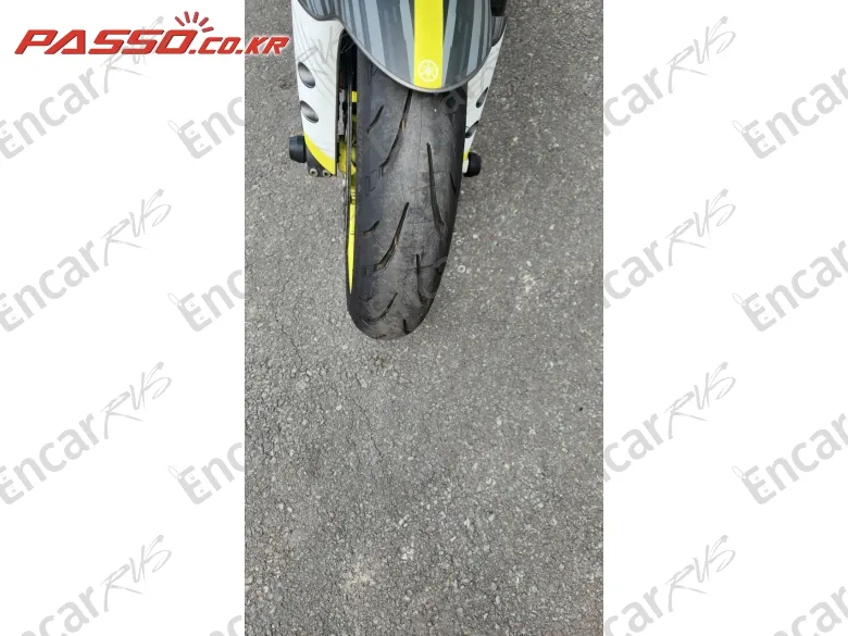 YAMAHA MT 10 - фото 5