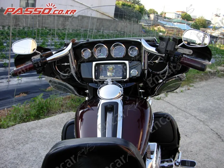 Harley-Davidson Flhtk Electra Glide Ultra Limited - фото 4
