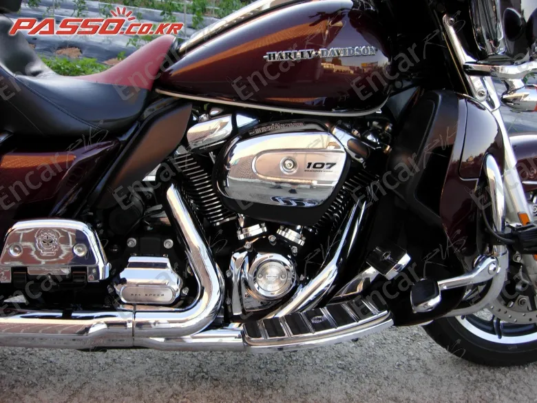 Harley-Davidson Flhtk Electra Glide Ultra Limited - фото 6