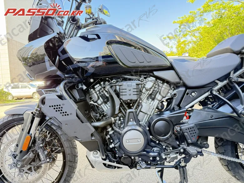 HARLEY-DAVIDSON PAN AMERICA 1250 SPECIAL - фото 4