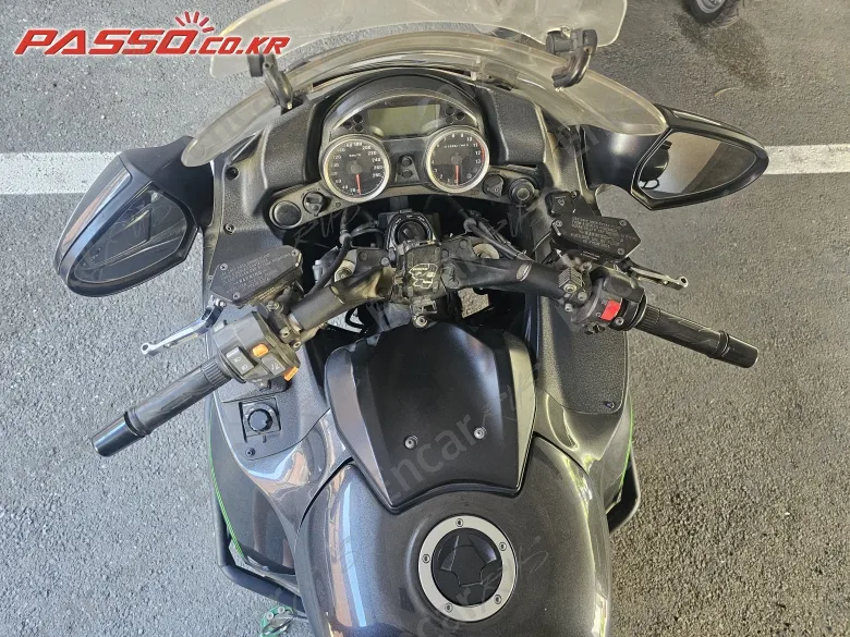 Kawasaki Gtr 1400 - фото 3