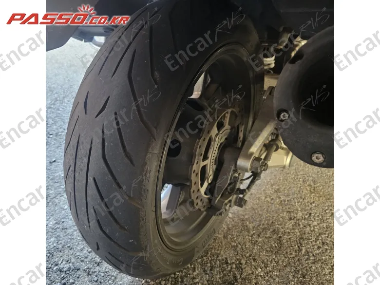 Kawasaki Gtr 1400 - фото 5