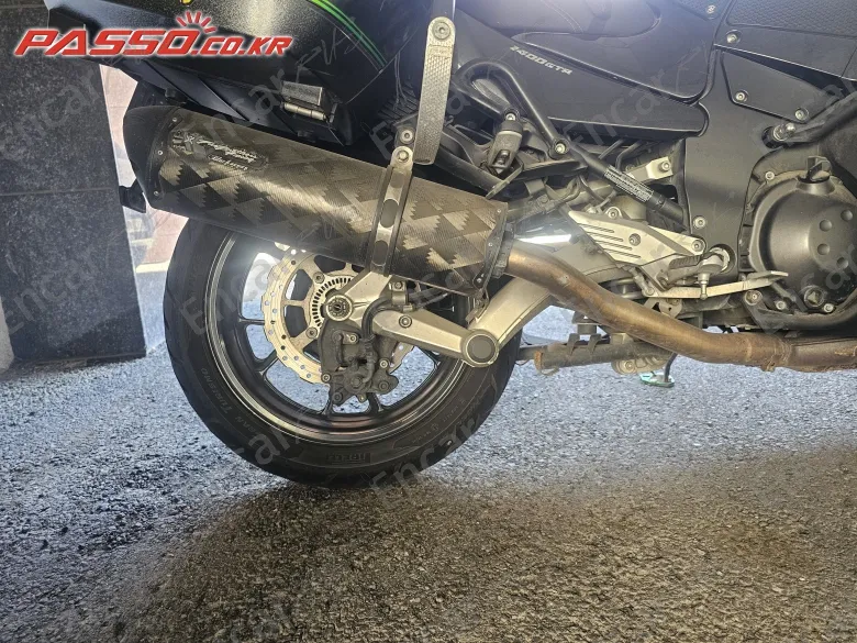 Kawasaki Gtr 1400 - фото 6