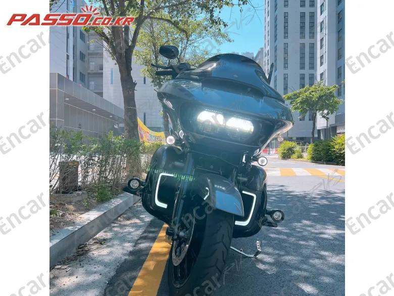 Harley-Davidson Road Glide Limited - фото 1