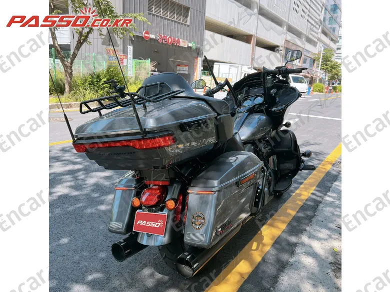 Harley-Davidson Road Glide Limited - фото 2