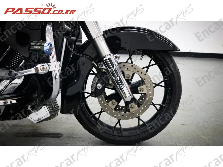 Harley-Davidson Fltr - фото 5