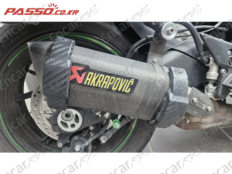 KAWASAKI Z 1000 SX - фото 6