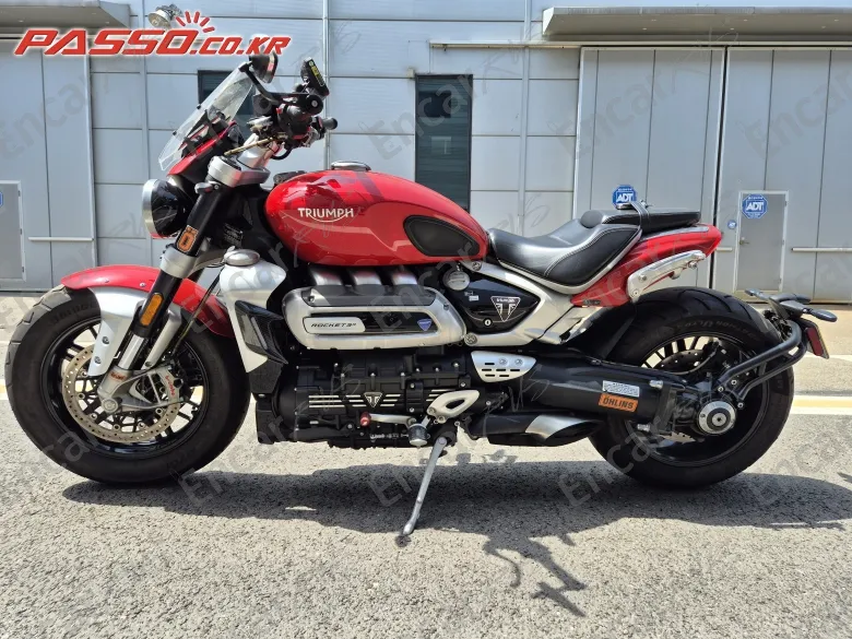 TRIUMPH ROCKET Ⅲ R - фото 1