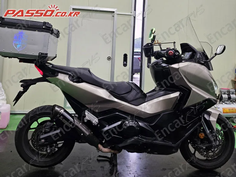 Honda Forza 750 - фото 0