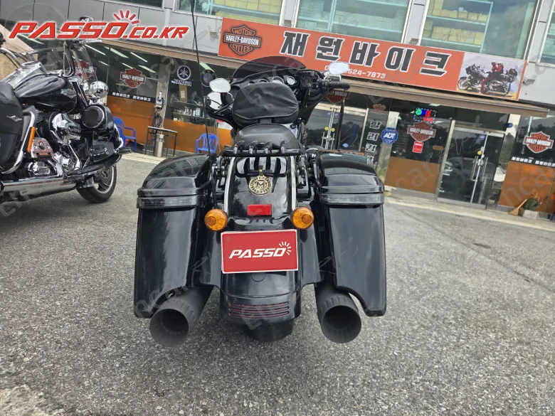Harley-Davidson Flhxs Street Glide Special - фото 2