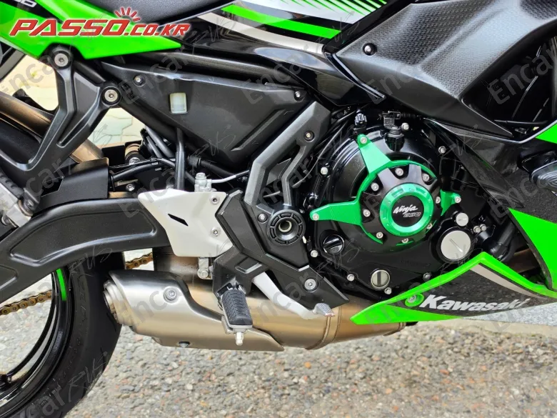 Kawasaki Ninja 650 Abs - фото 6