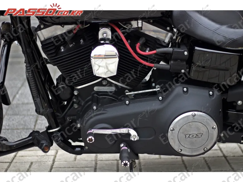 HARLEY-DAVIDSON FXDBI - фото 4