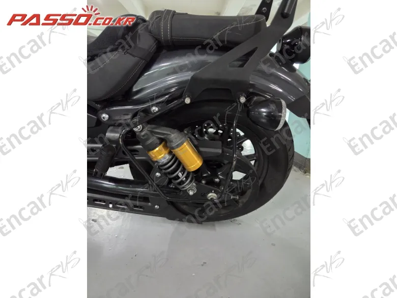 YAMAHA BOLT 950 - фото 2