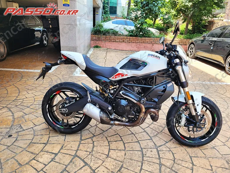 DUCATI MONSTER 797 - фото 0