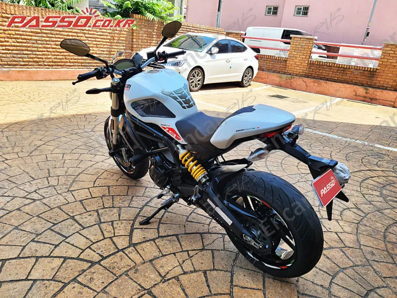 DUCATI MONSTER 797 - фото 3