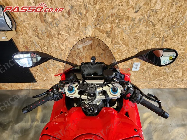 DUCATI PANIGALE V4 S - фото 2