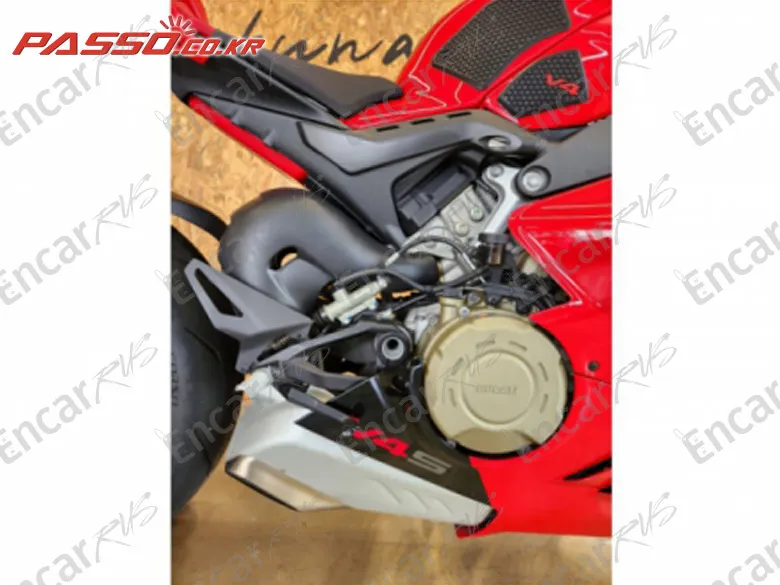 DUCATI PANIGALE V4 S - фото 4