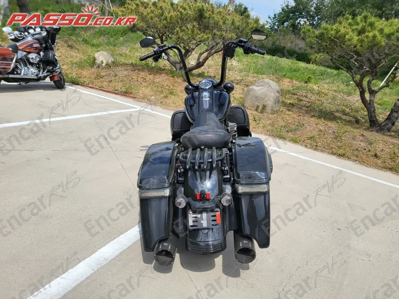 Harley-Davidson Road King Special - фото 2