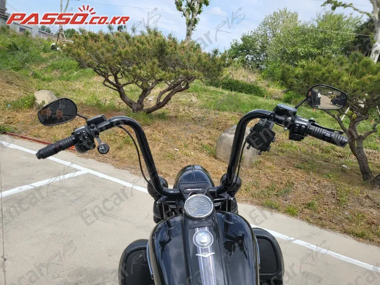 Harley-Davidson Road King Special - фото 3