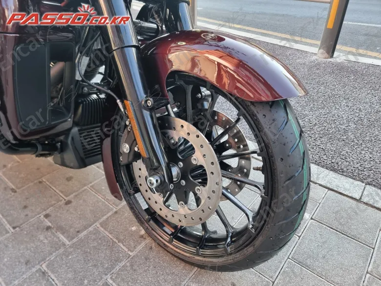 Harley-Davidson Flhxs Street Glide Special - фото 5