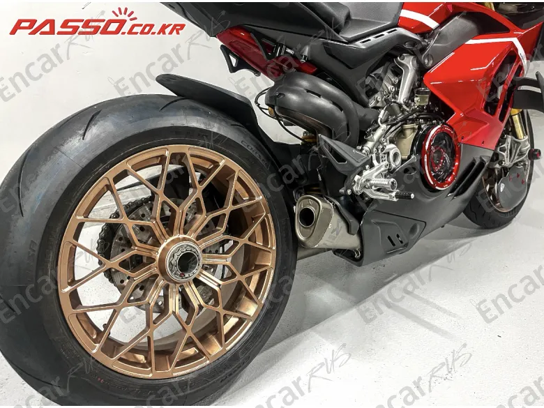 DUCATI PANIGALE V4 S - фото 2