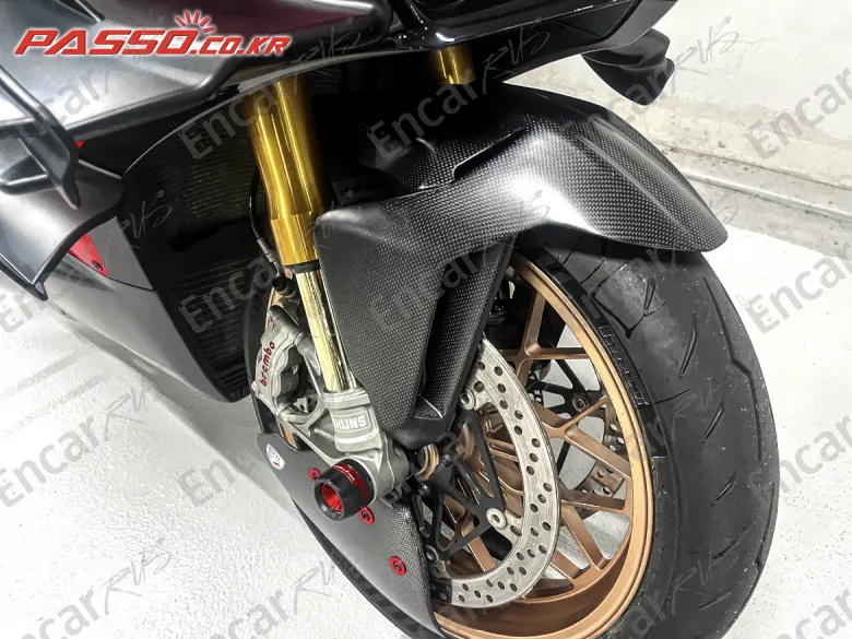 DUCATI PANIGALE V4 S - фото 6