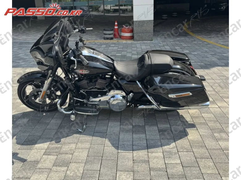 Harley-Davidson Flhx - фото 1