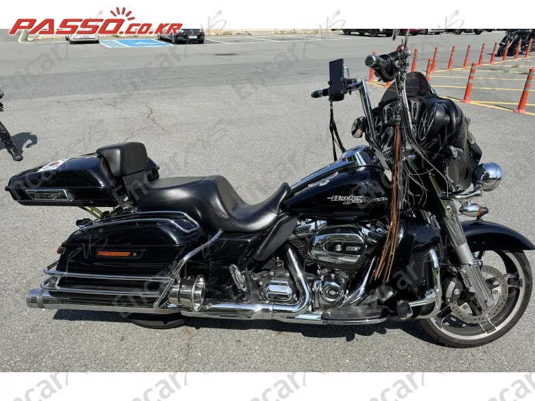 Harley-Davidson Flhx - фото 0