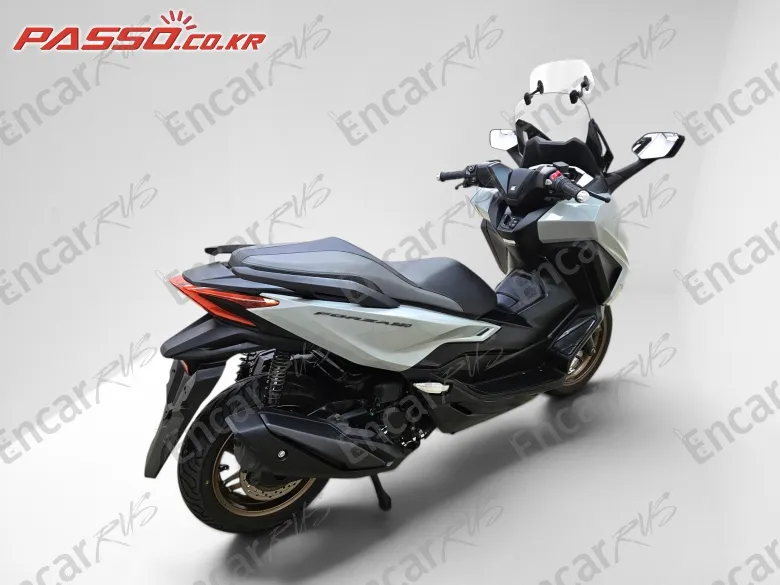 Honda Forza 350 - фото 2