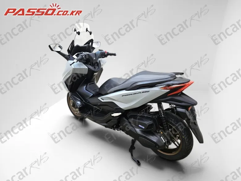 Honda Forza 350 - фото 3