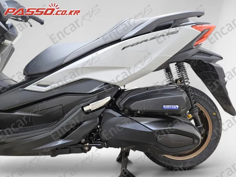 Honda Forza 350 - фото 4