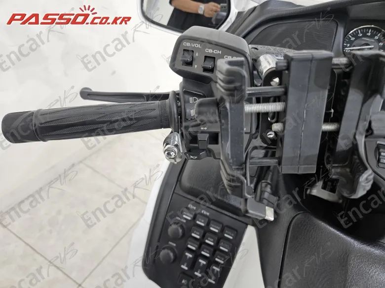 Honda Goldwing 1800 - фото 3