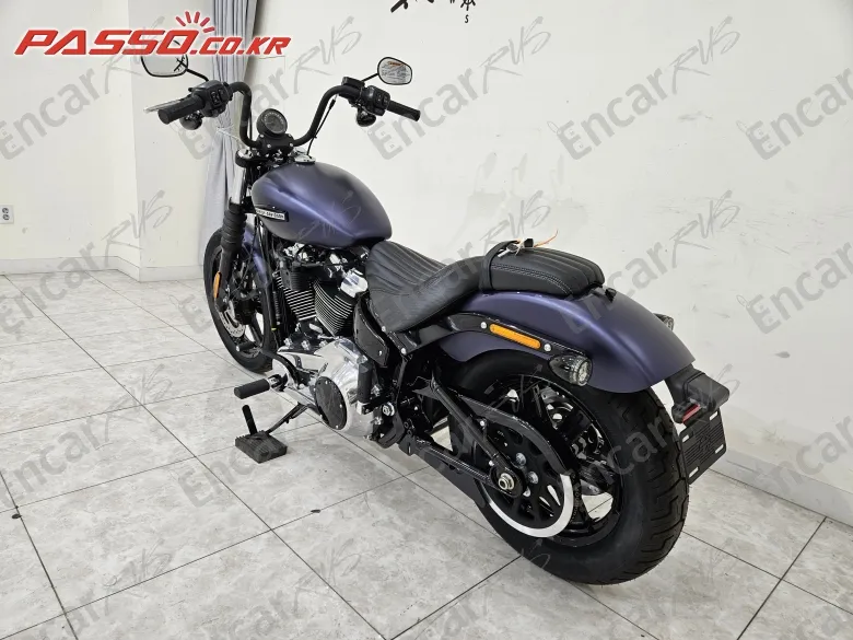 Harley-Davidson Street Bob 117 - фото 2