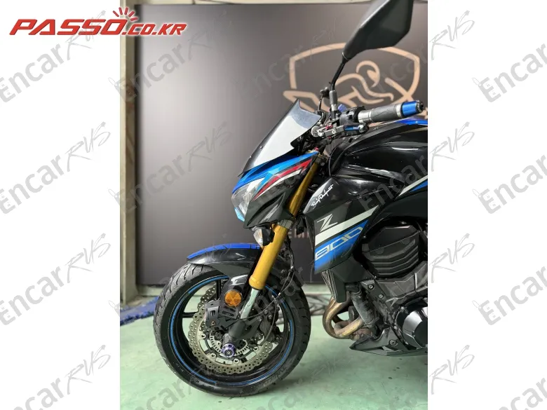 KAWASAKI Z 800 - фото 5