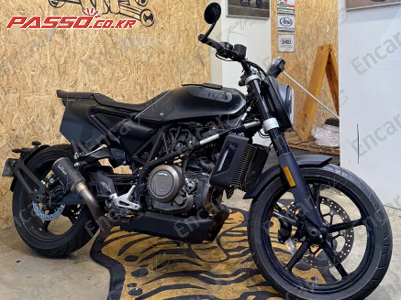 Husqvarna Svartpilen 701 - фото 0