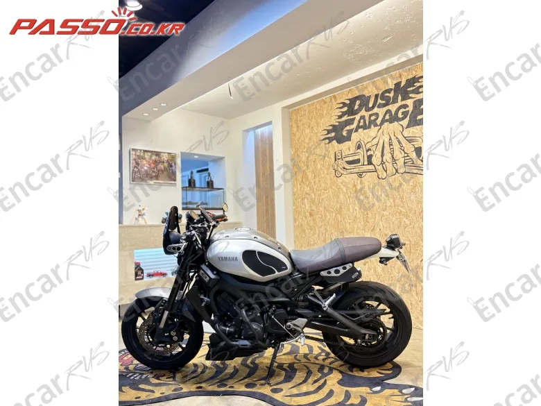 YAMAHA XSR 900 - фото 1