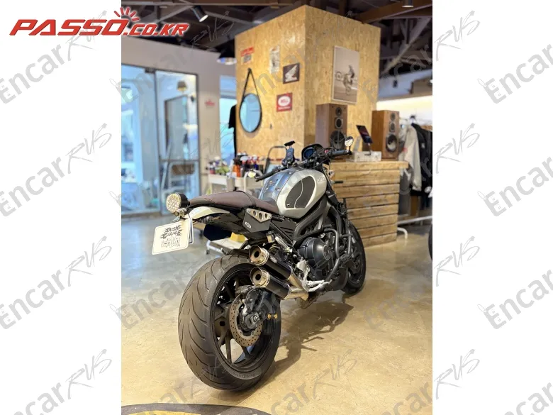 YAMAHA XSR 900 - фото 2